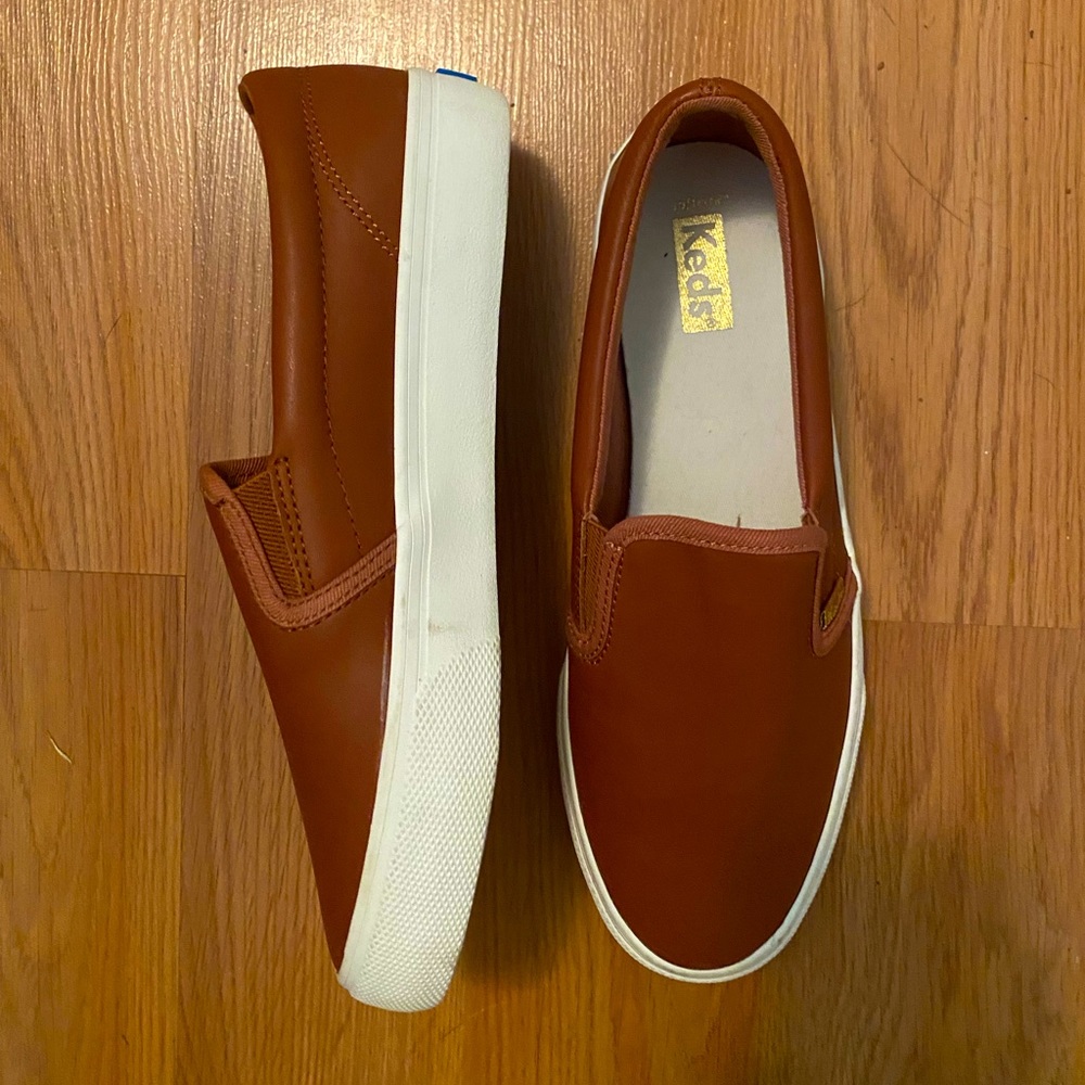 Brown Faux Leather Keds